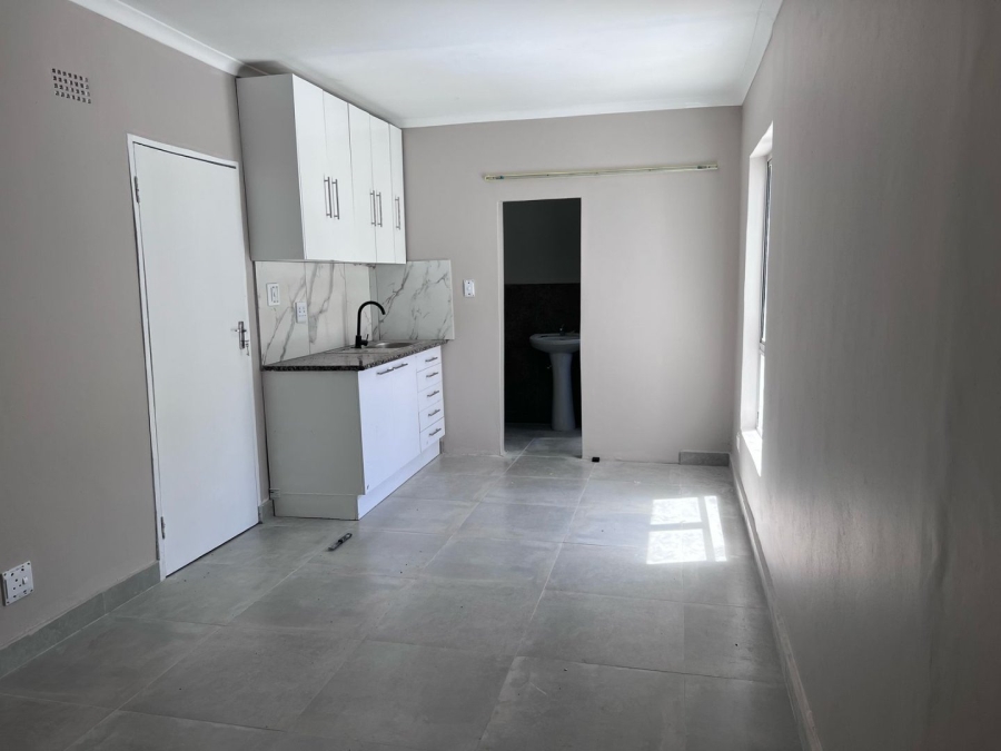 To Let 1 Bedroom Property for Rent in Table View Western Cape